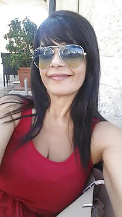 sexygirl28 uit Zuid-Holland,Nederland